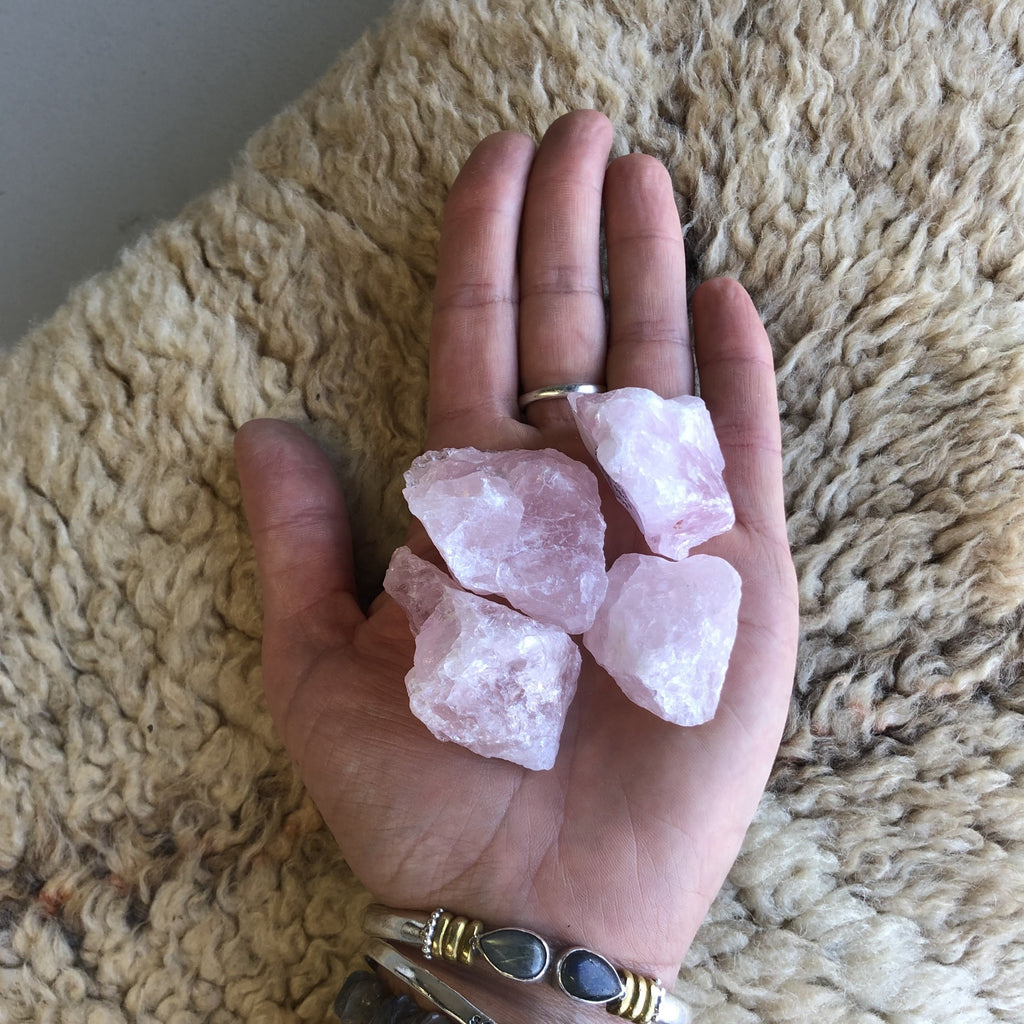 Rose quartz chunks XS